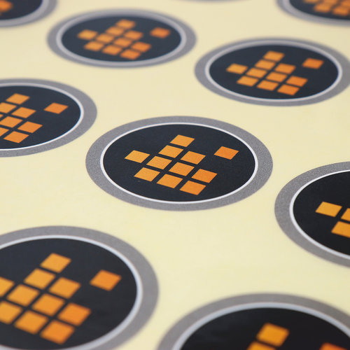 Ø 70mm Self-Adhesive Labels Printing | Onlineprinters