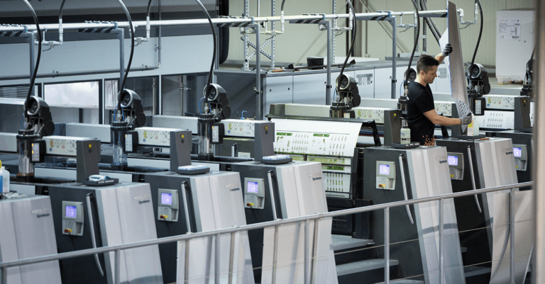 Printing, folding, stitching: See what’s going on in the factories of Onlineprinters, one of the leading online print shops in Europe